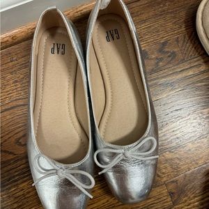 Gap silver ballet flats